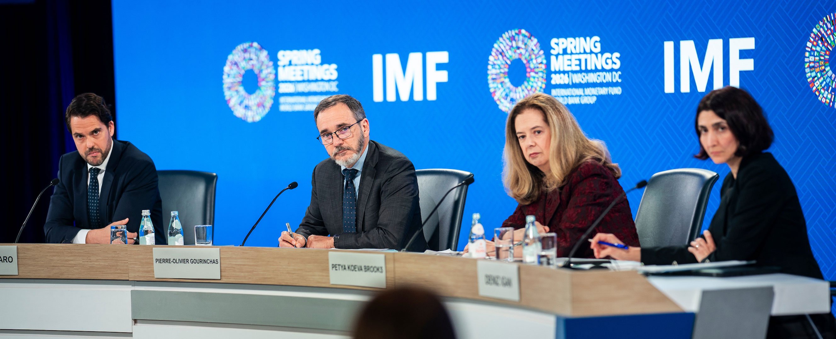 FMI projeta crescimento menor para o Brasil em 2026